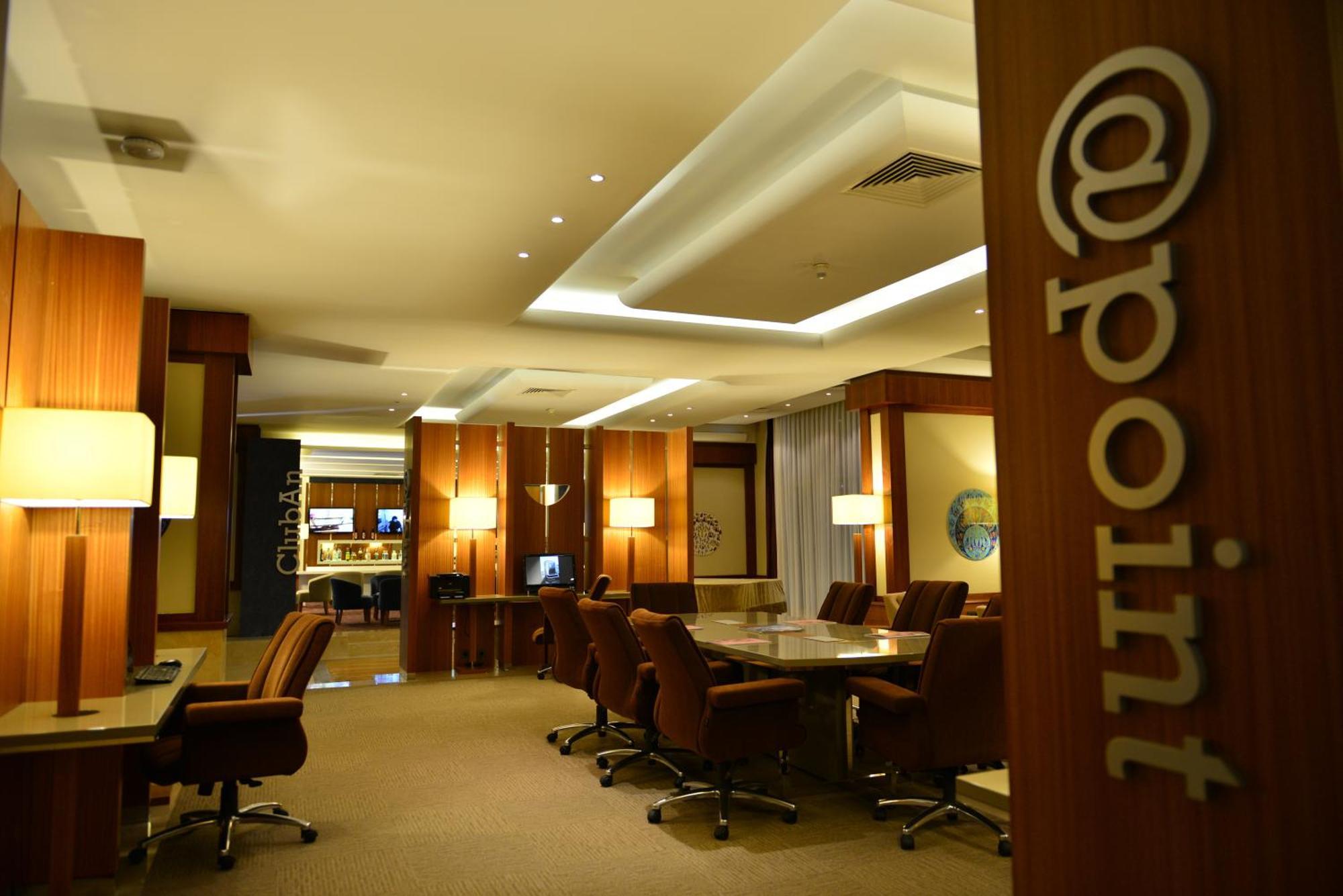 Anemon Grand Manisa Otel Exterior foto