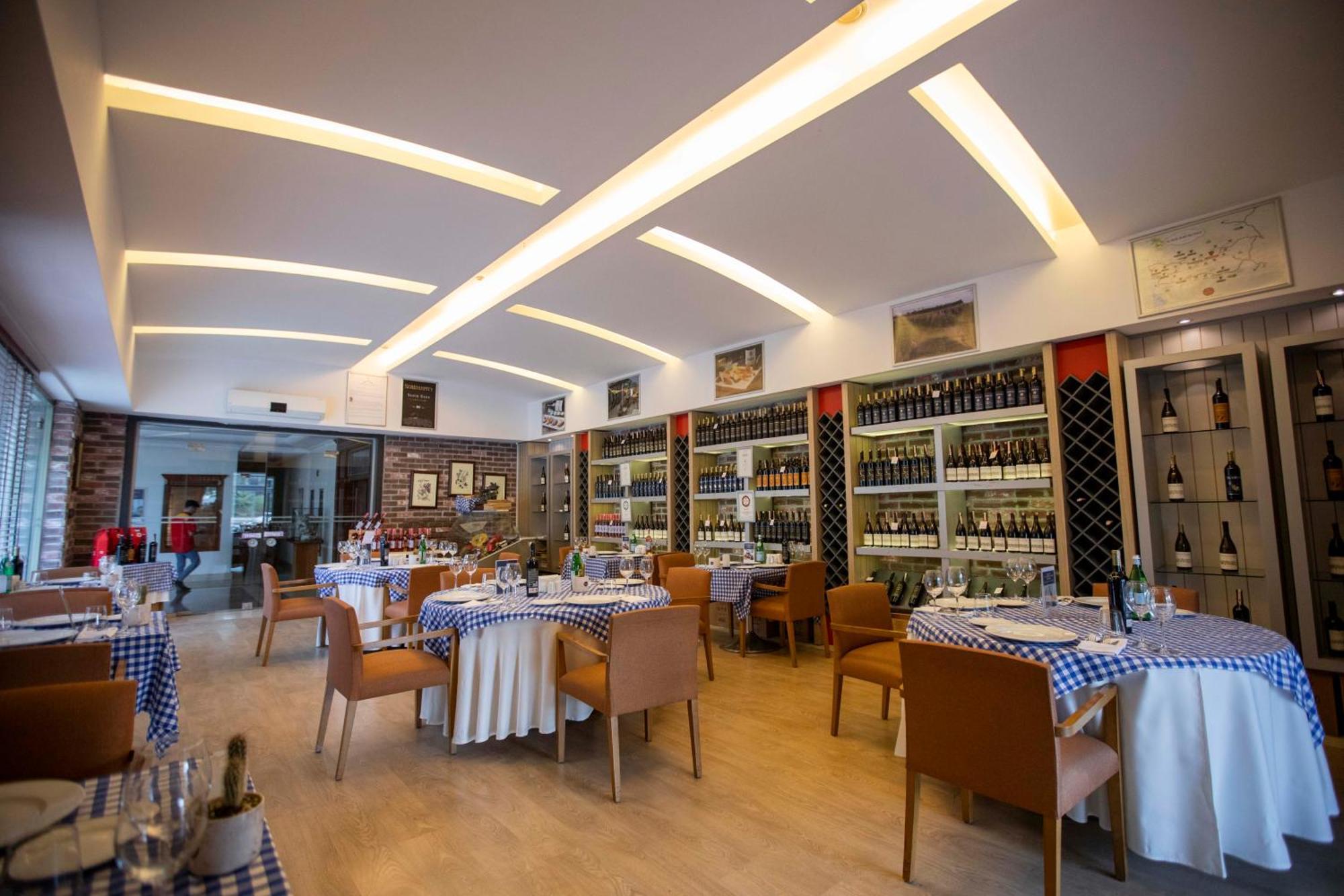 Anemon Grand Manisa Otel Exterior foto